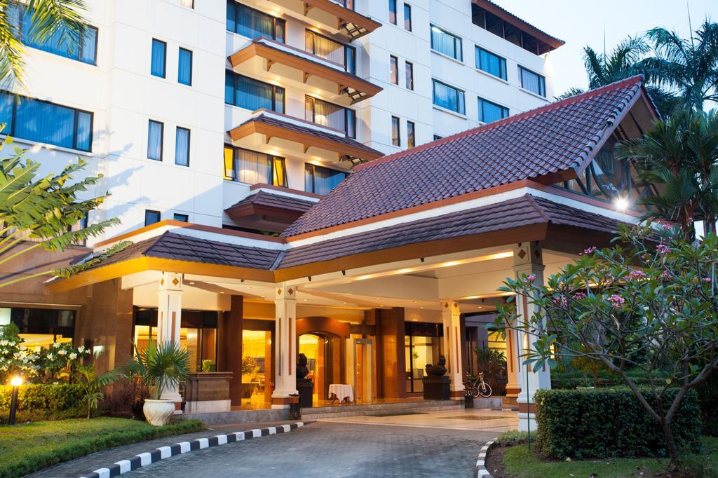 Hotel Sahid Jaya Lippo Cikarang Exterior photo